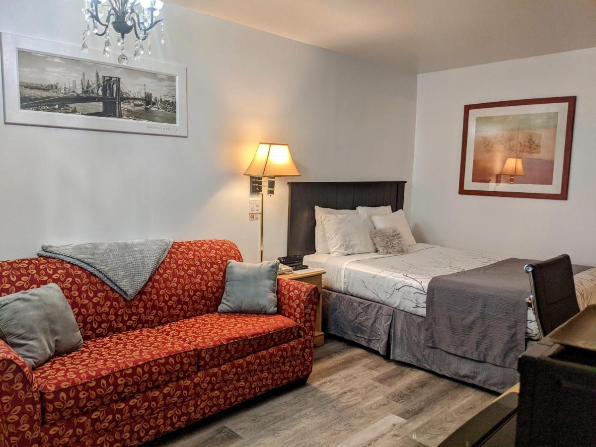 Skyview Motel - Prairie Du Sac Екстериор снимка